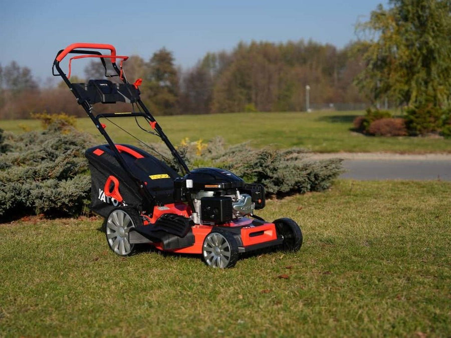 TONDEUSE A GAZON THERMIQUE 4Temps196CC 53CM Self-Propulsion — YATO YT-85532 - SME IMPORT